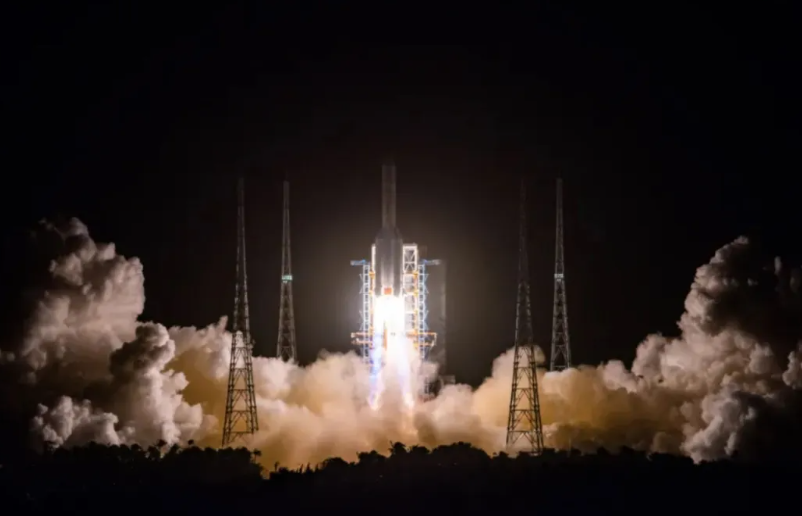 Launch of Chang'e 5